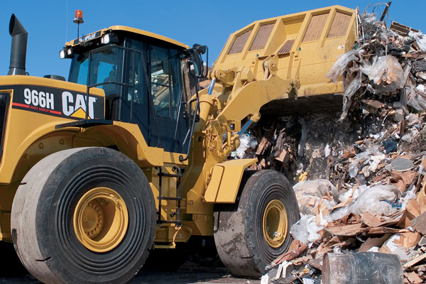 Cat Wheel Loader Pushing Waste