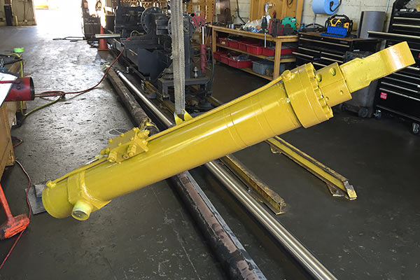 Yellow Hydraulic Cylinder Refurbished